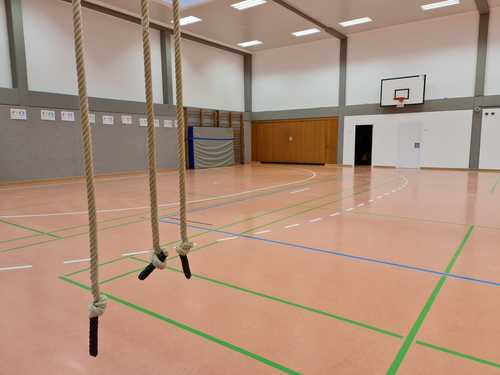 Halle der Grundschule Gießen-West nach Renovierung